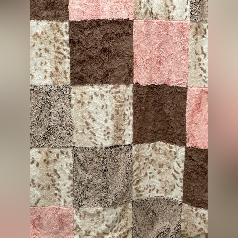 SEW SWEET MINKY DESIGNS Pink & Fawn Patchwork Minky Quilt